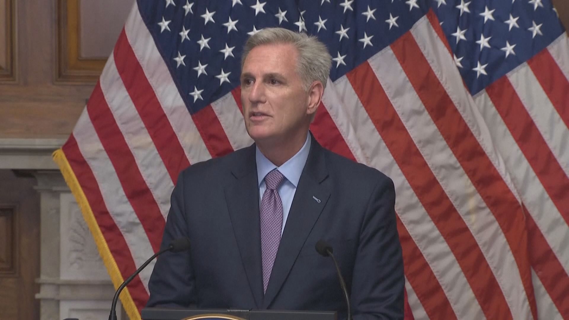 麥卡錫否認將辭去眾議員職務