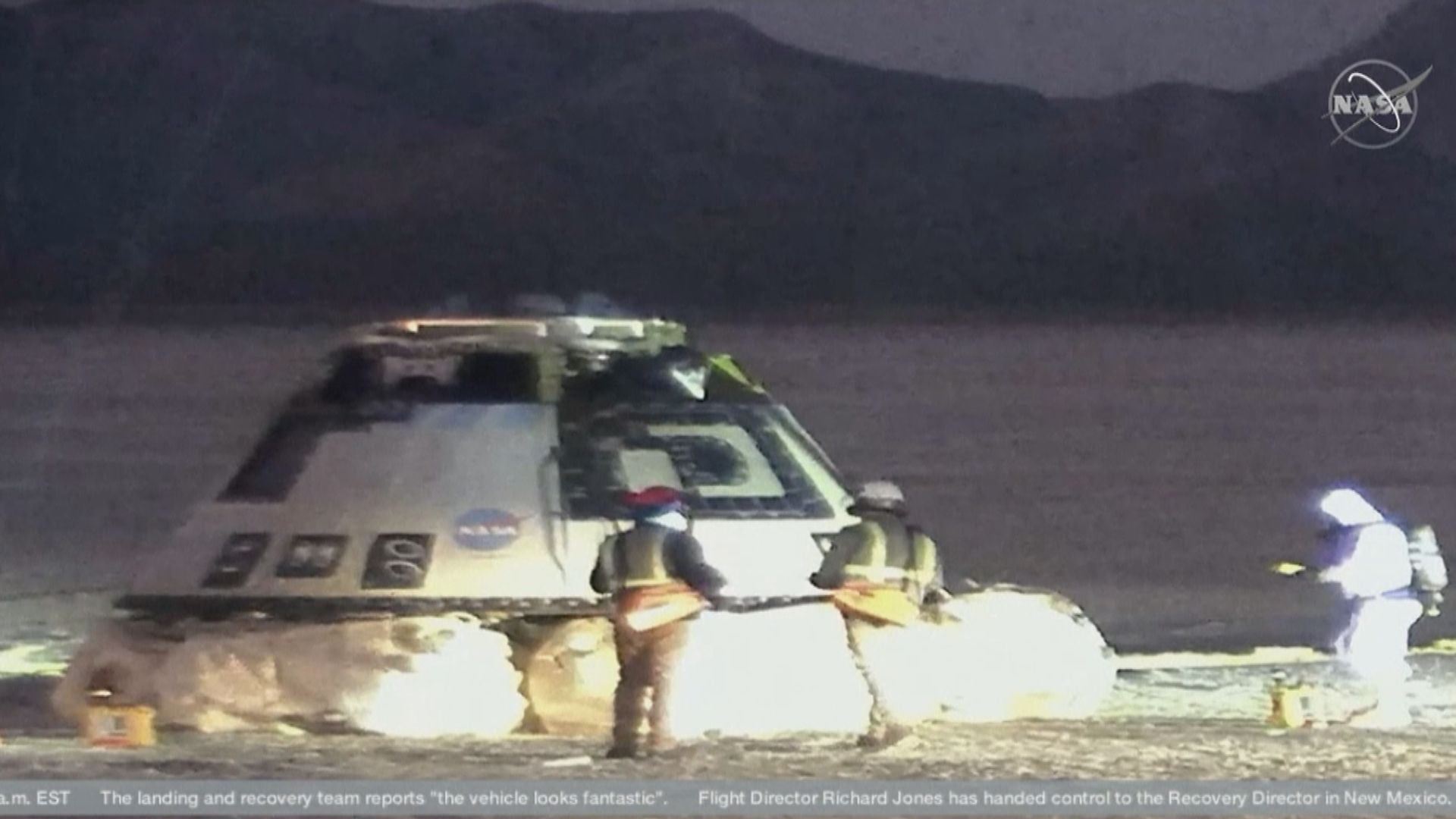 「星際客機」返回地球並成功着陸