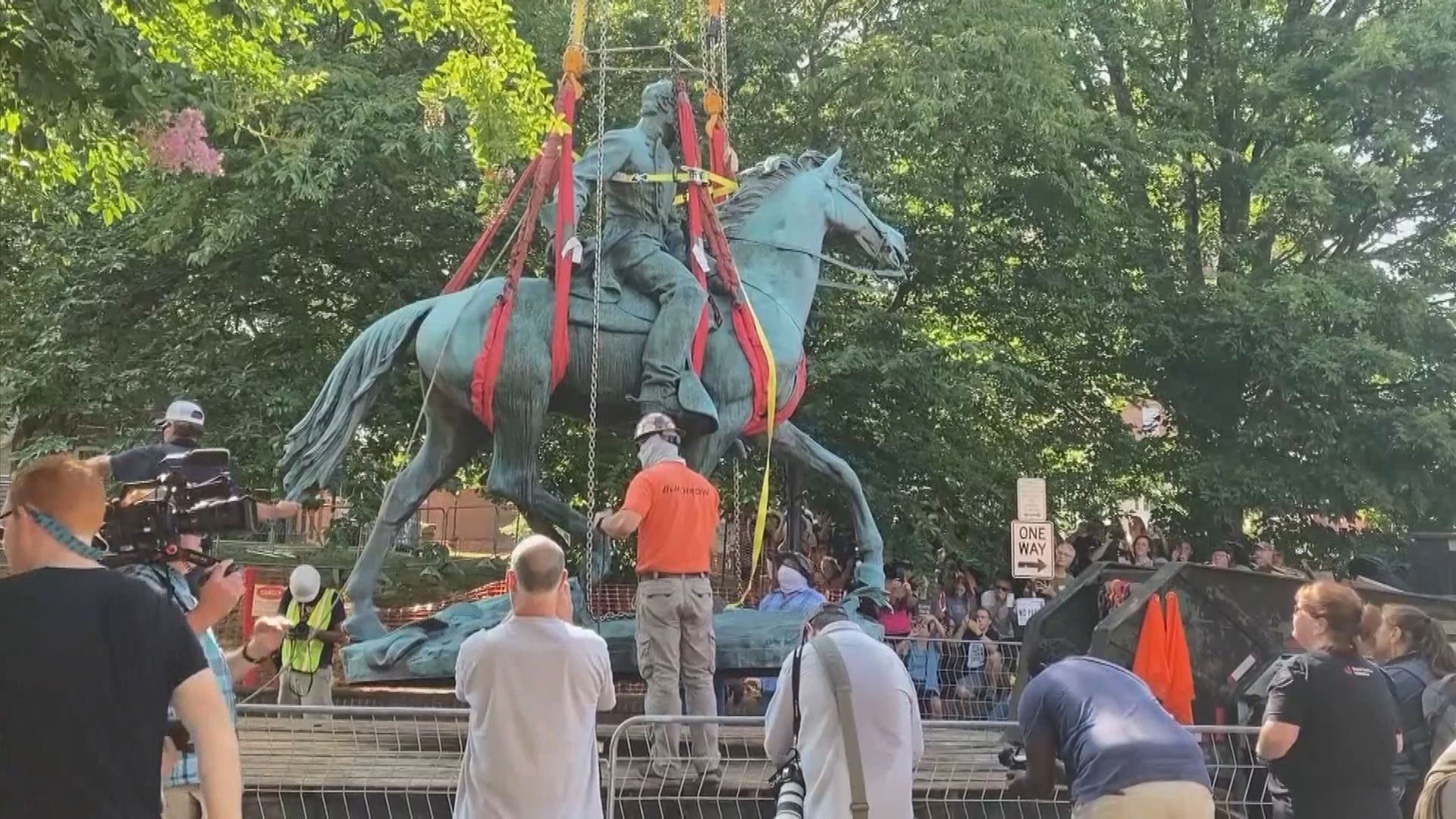 美國夏洛茨維爾移走南方聯軍司令像