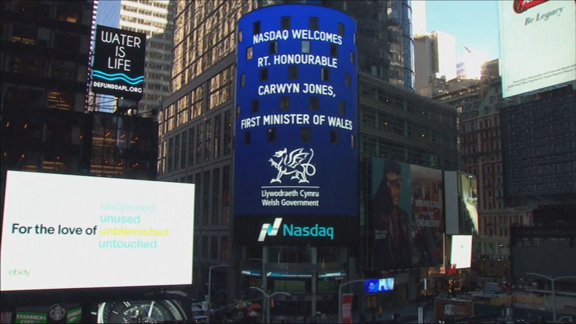 美股3大指數上升　道指升近400點