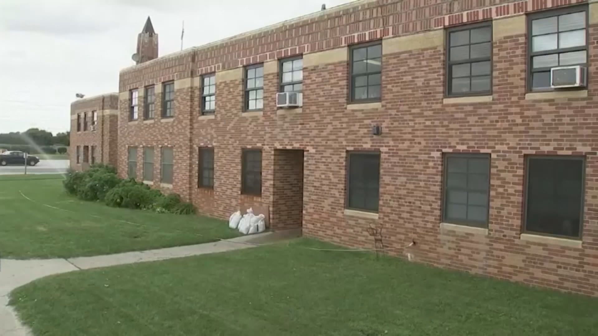 颶風亨利逼近美國東岸　當地加強防風措施