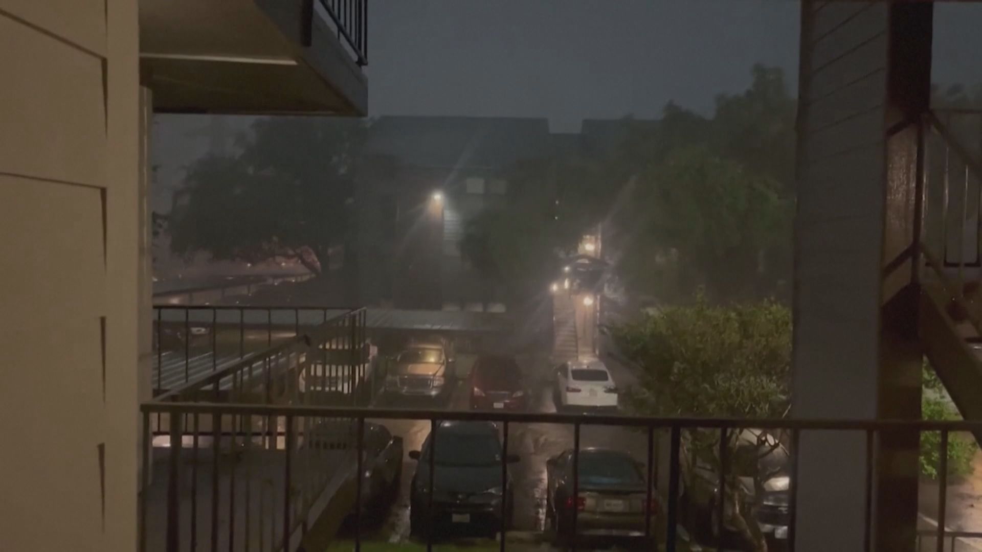 美國中、南部多州受風暴吹襲釀至少25人死亡 逾百萬戶停電