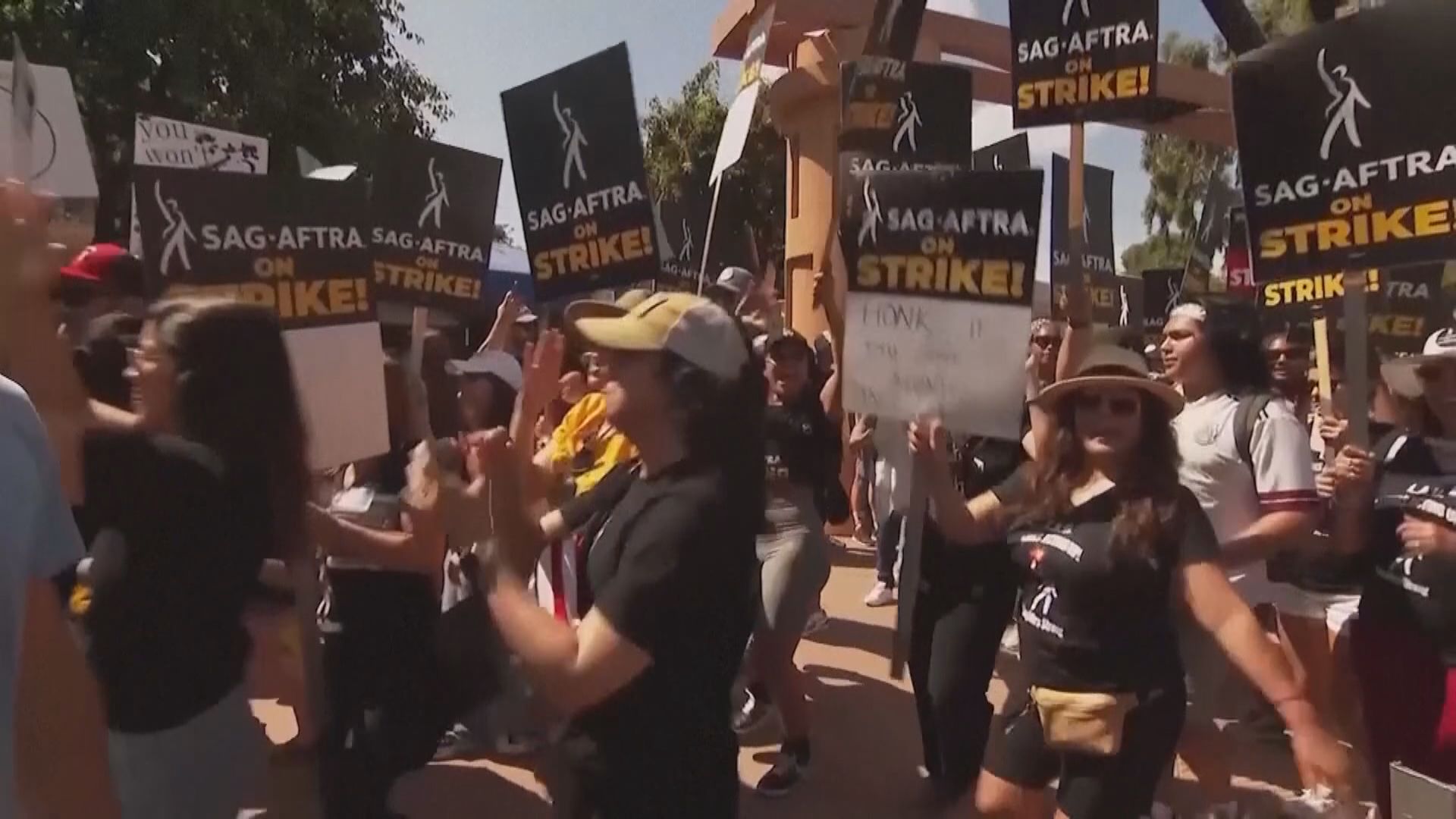荷李活演員工會與製作公司達成初步協議 結束近四個月罷工
