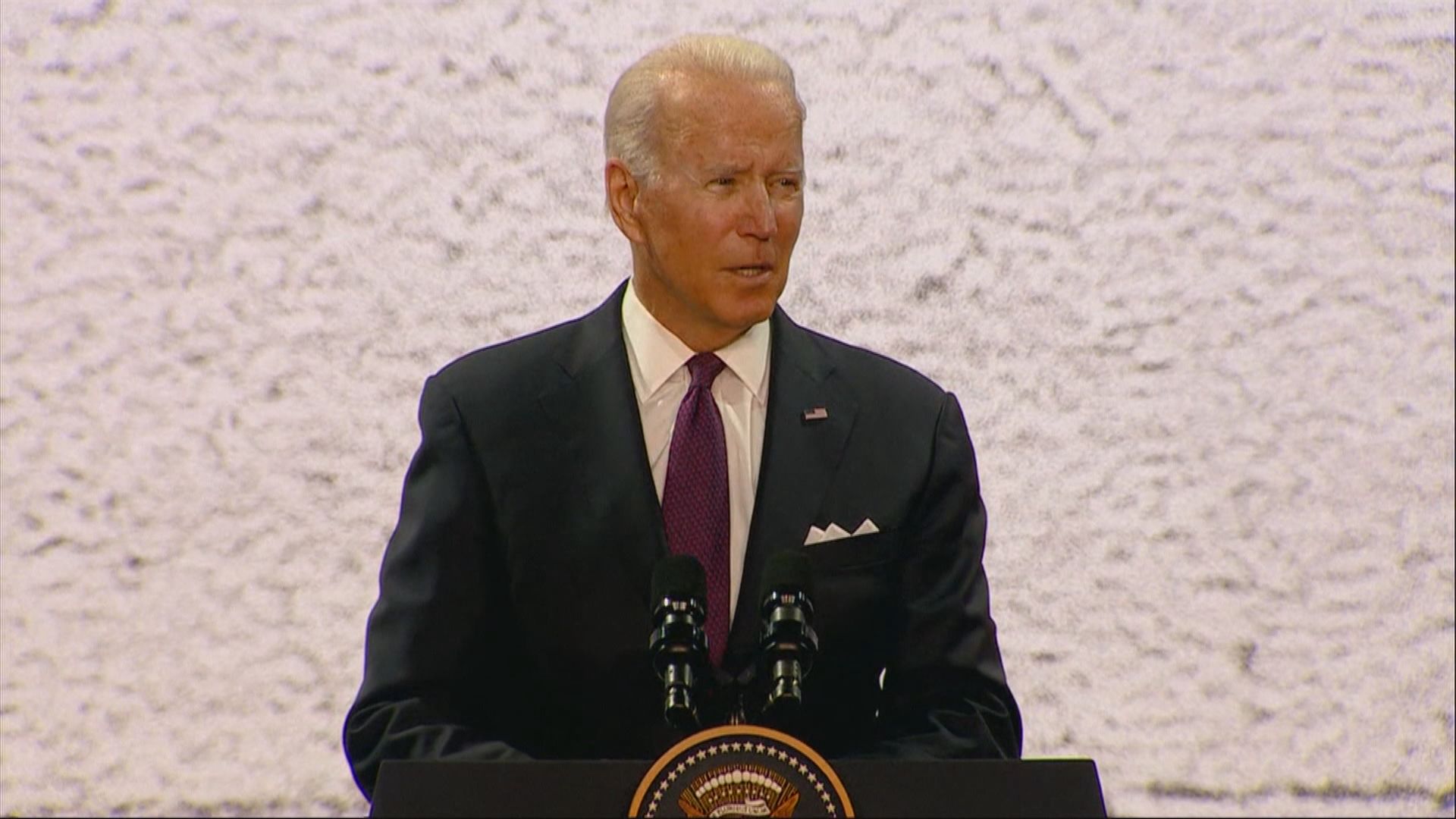 據報拜登傾向減免中國進口貨關稅