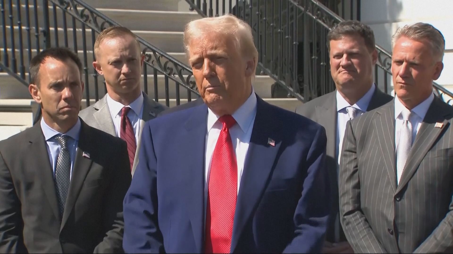 關稅戰｜回應中方報復措施　美國對華貨物關稅即時提高至125%　特朗普形容習近平是聰明人　對方冀與美達成協議