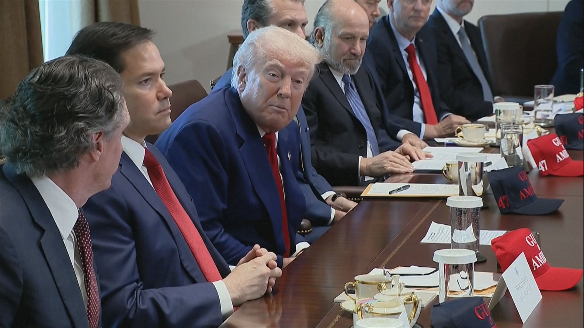 關稅戰｜特朗普稱將與習近平對話　指美國毋須依賴中國進口產品