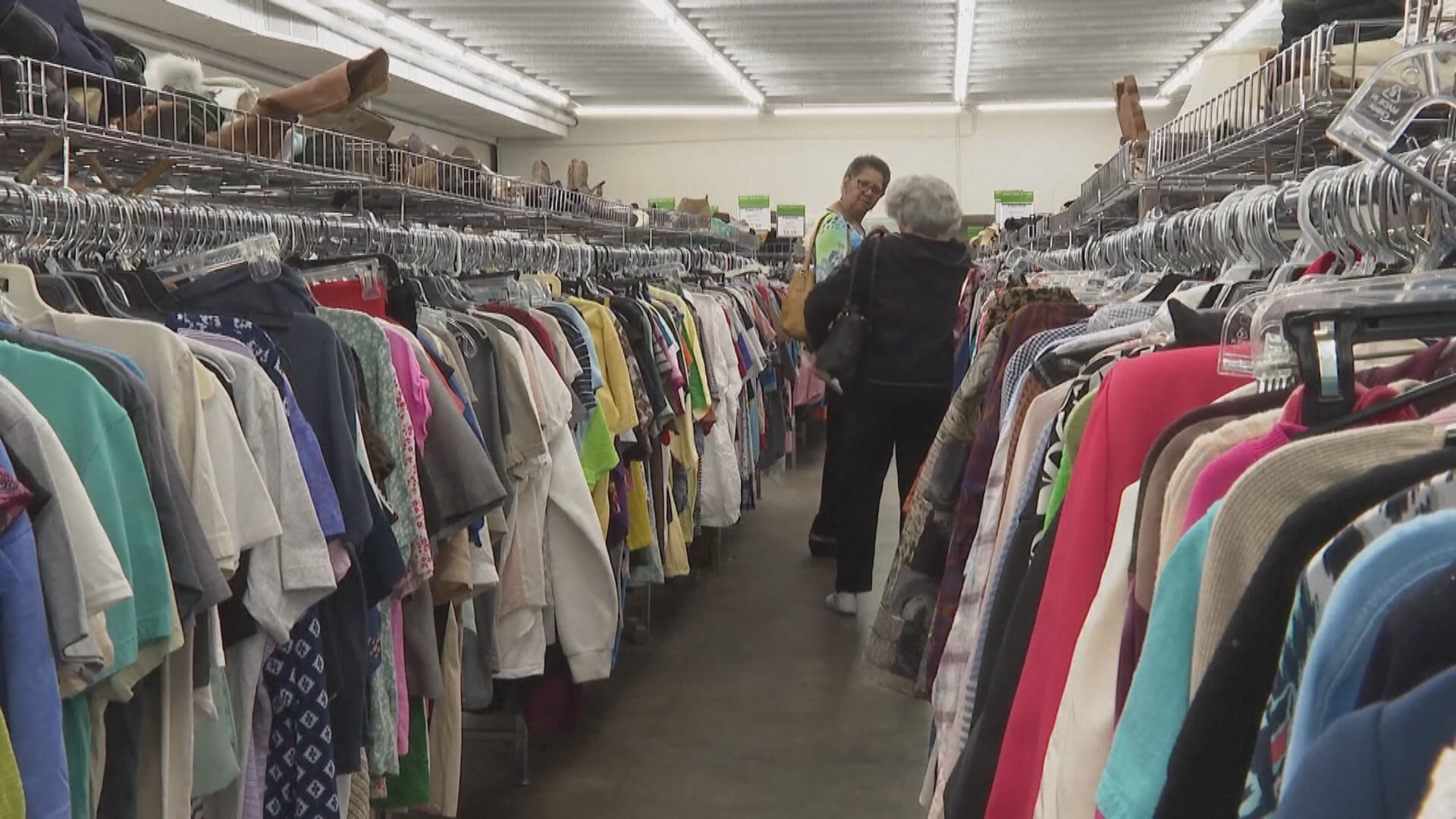 關稅戰｜專家料更多人轉買舊衣　將帶動美國二手市場