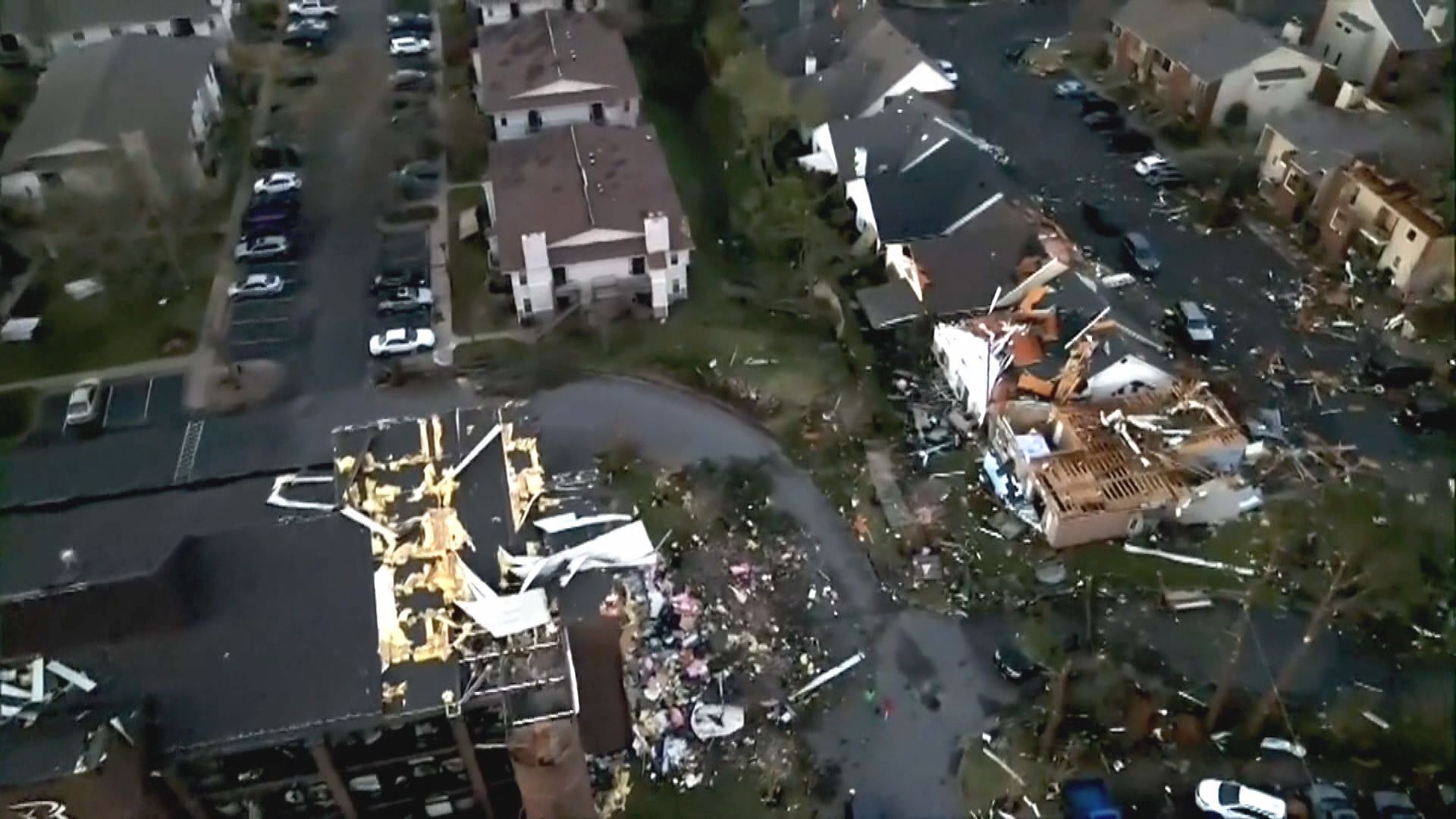 美國多州遭暴風及龍捲風吹襲 至少21人喪生