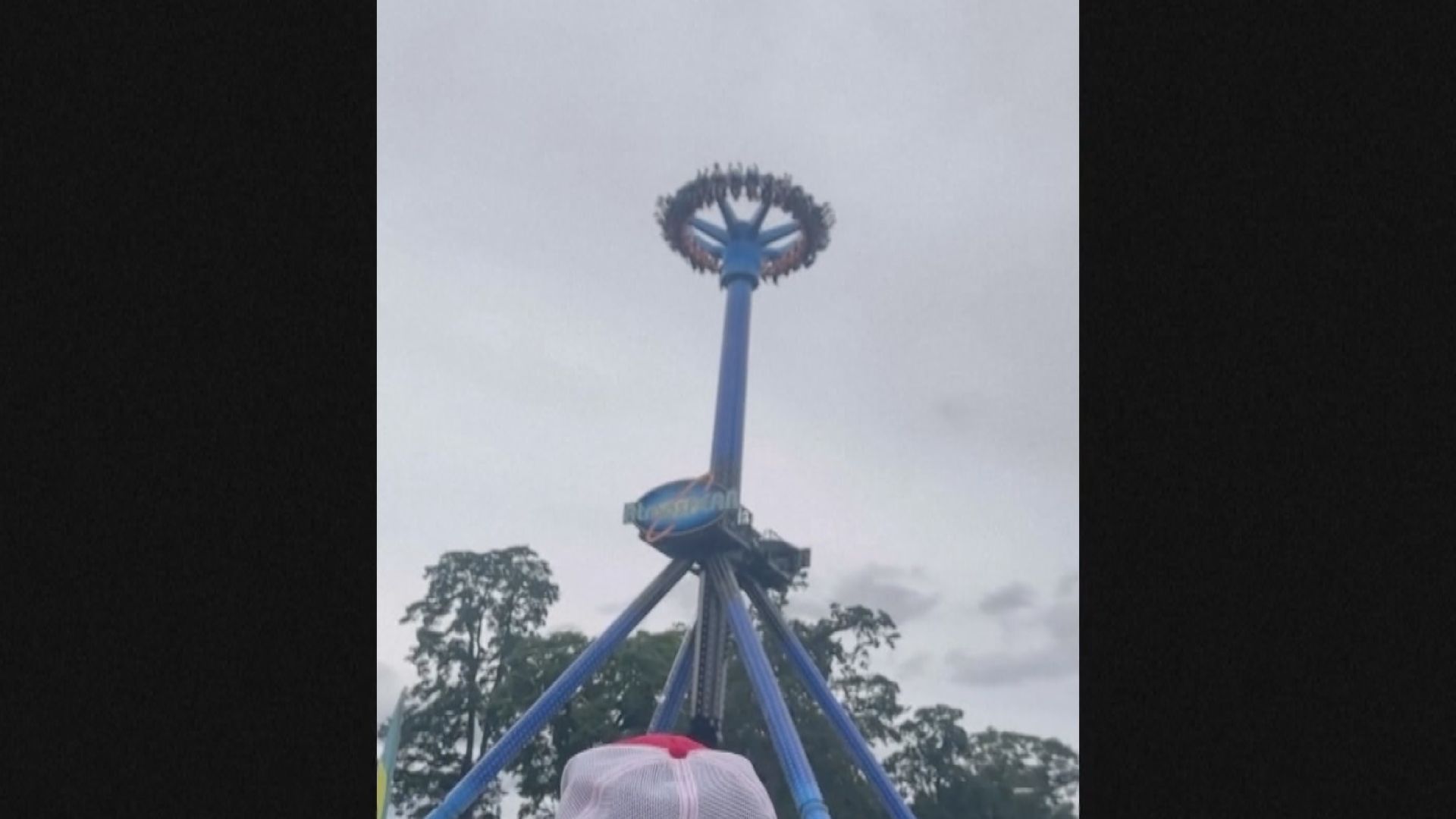 美國有遊樂設施故障 28人一度倒掛在座位半小時