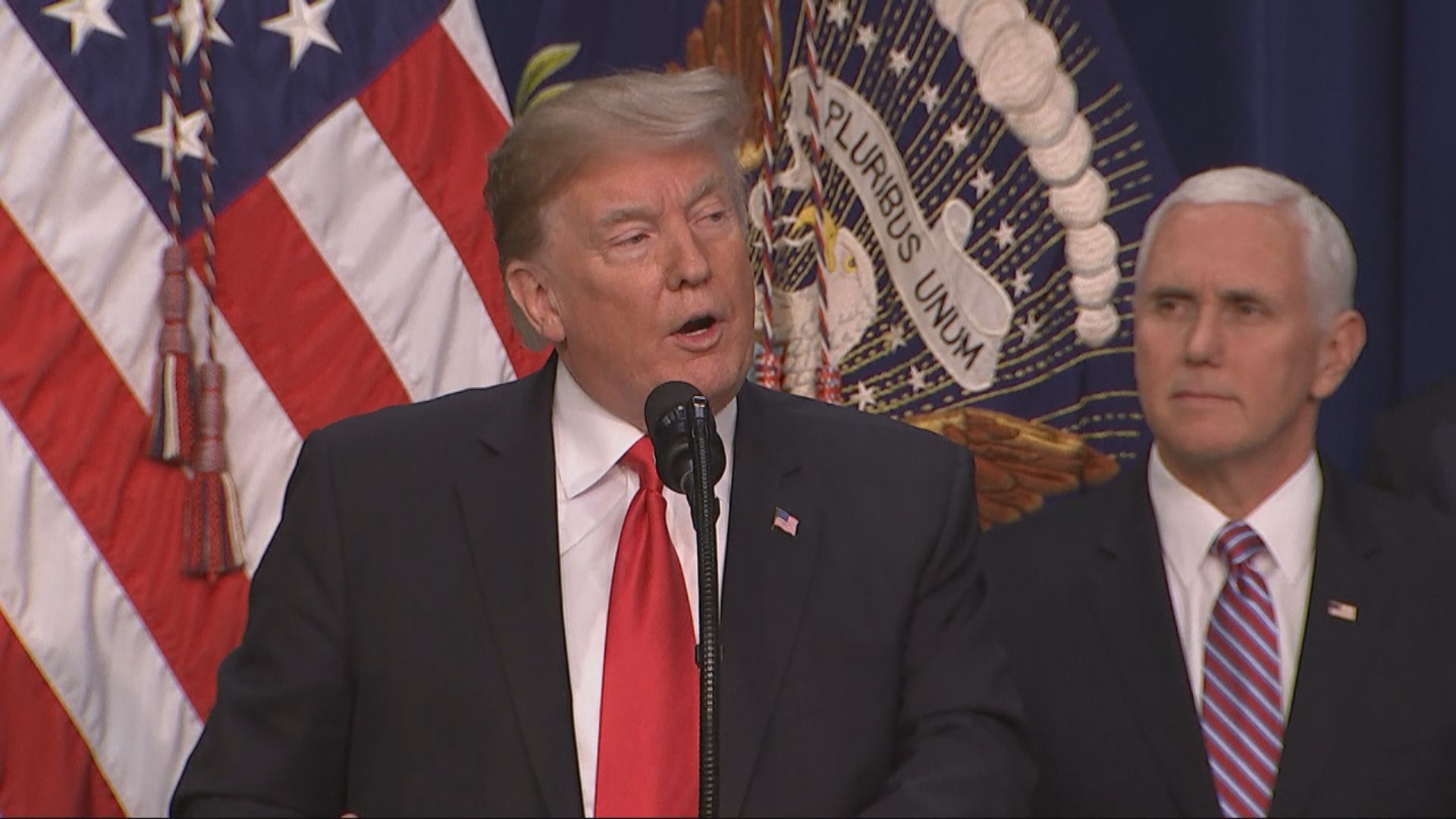 美國總統特朗普拒簽臨時撥款案