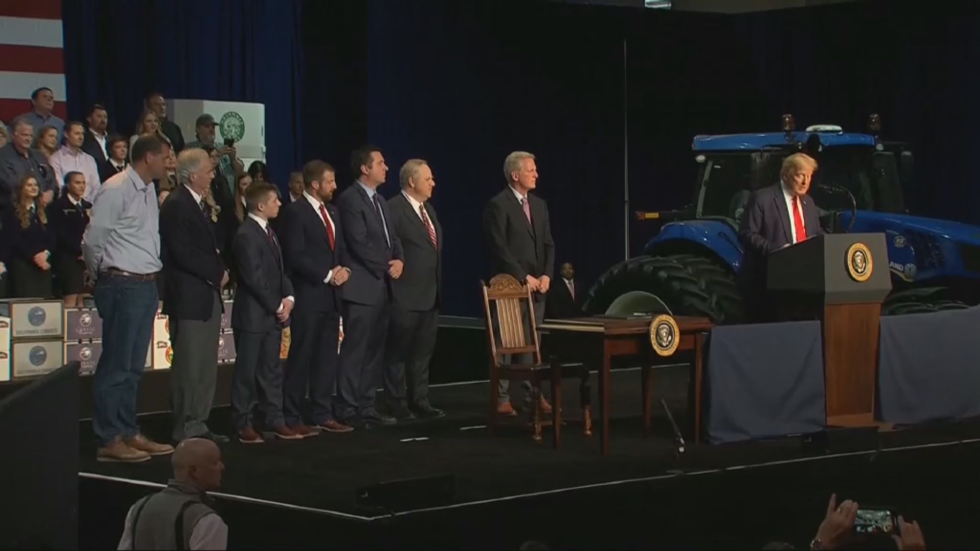 特朗普否認競選活動挑撥種族仇恨