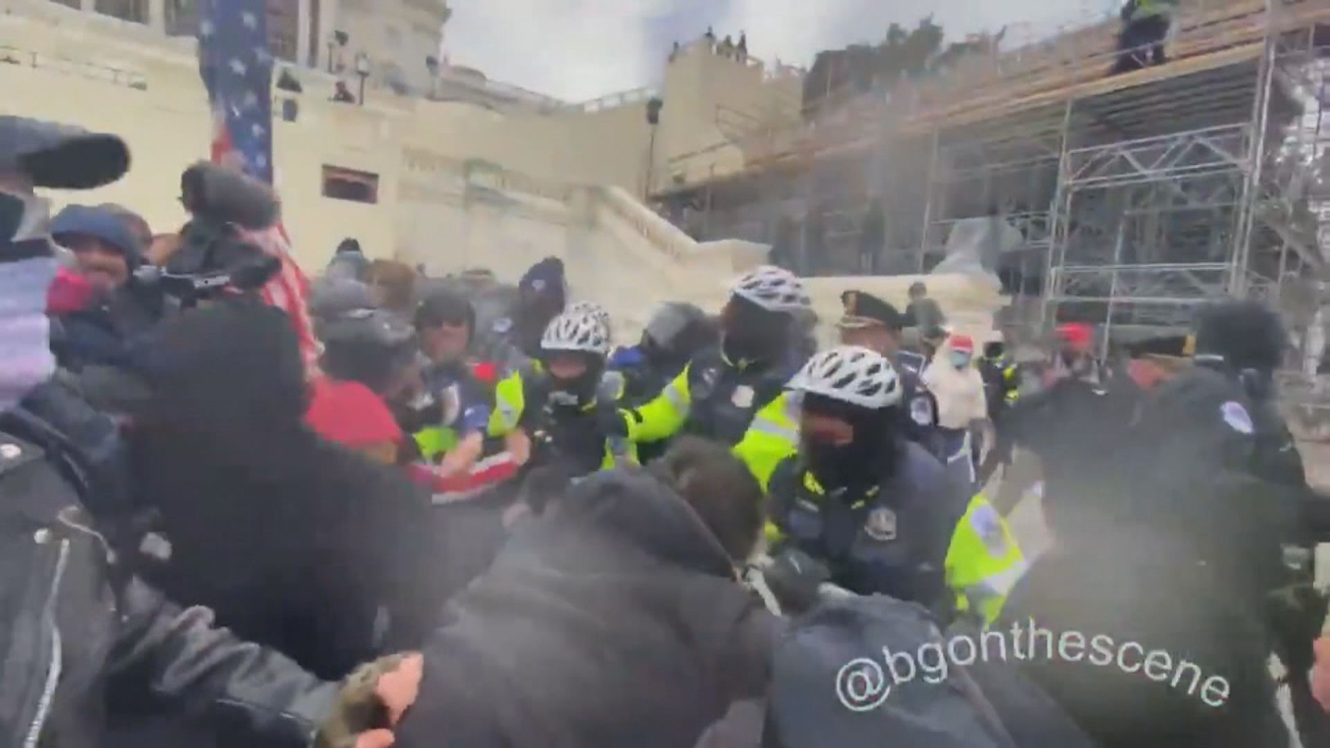 一批美國國會警察起訴特朗普涉及本土恐怖主義