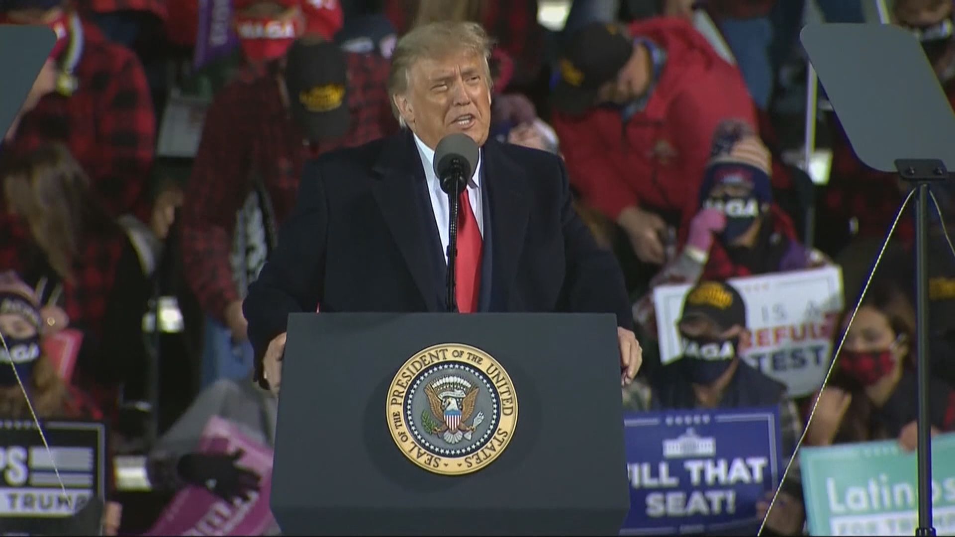 報道指特朗普團隊未能呈交國防部機密文件