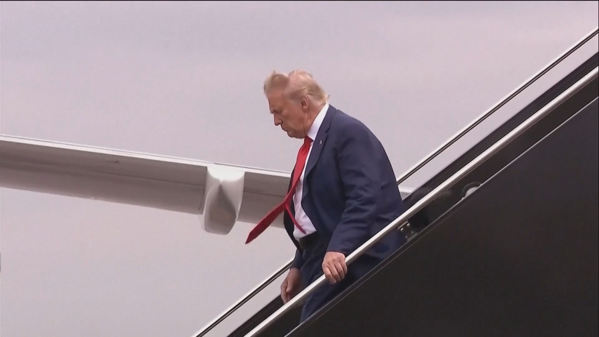 特朗普就企圖推翻大選結果刑事指控出庭 否認全部控罪