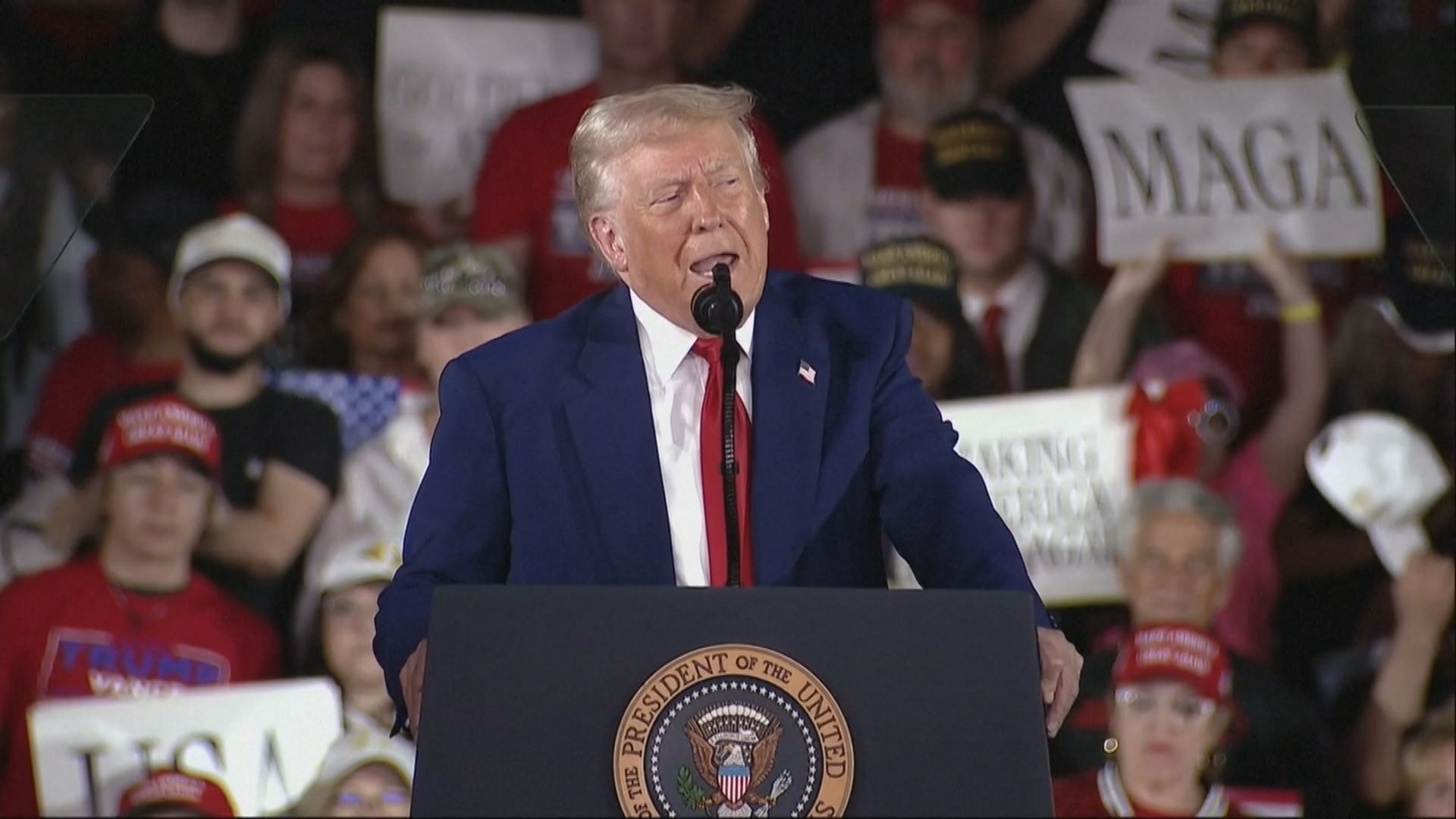 上任百日｜特朗普赴密歇根造勢再揚言「美國優先」