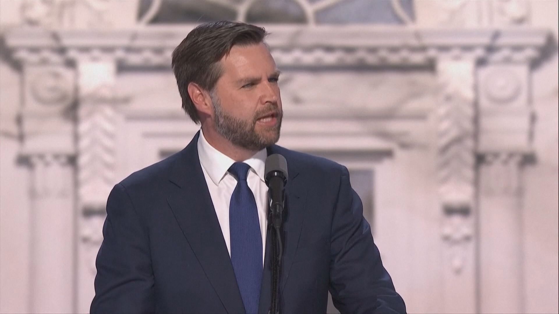 美國候任副總統萬斯：不應特赦國會山莊騷亂涉及暴力人士