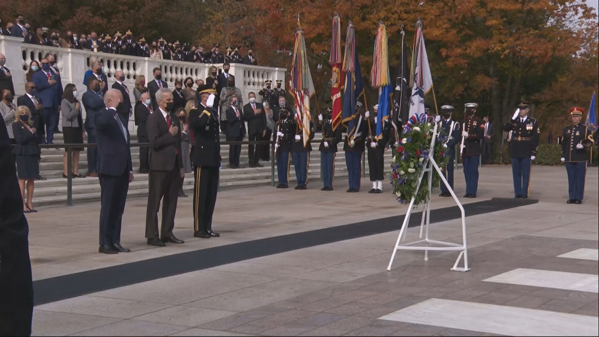 拜登出席退伍軍人節紀念活動