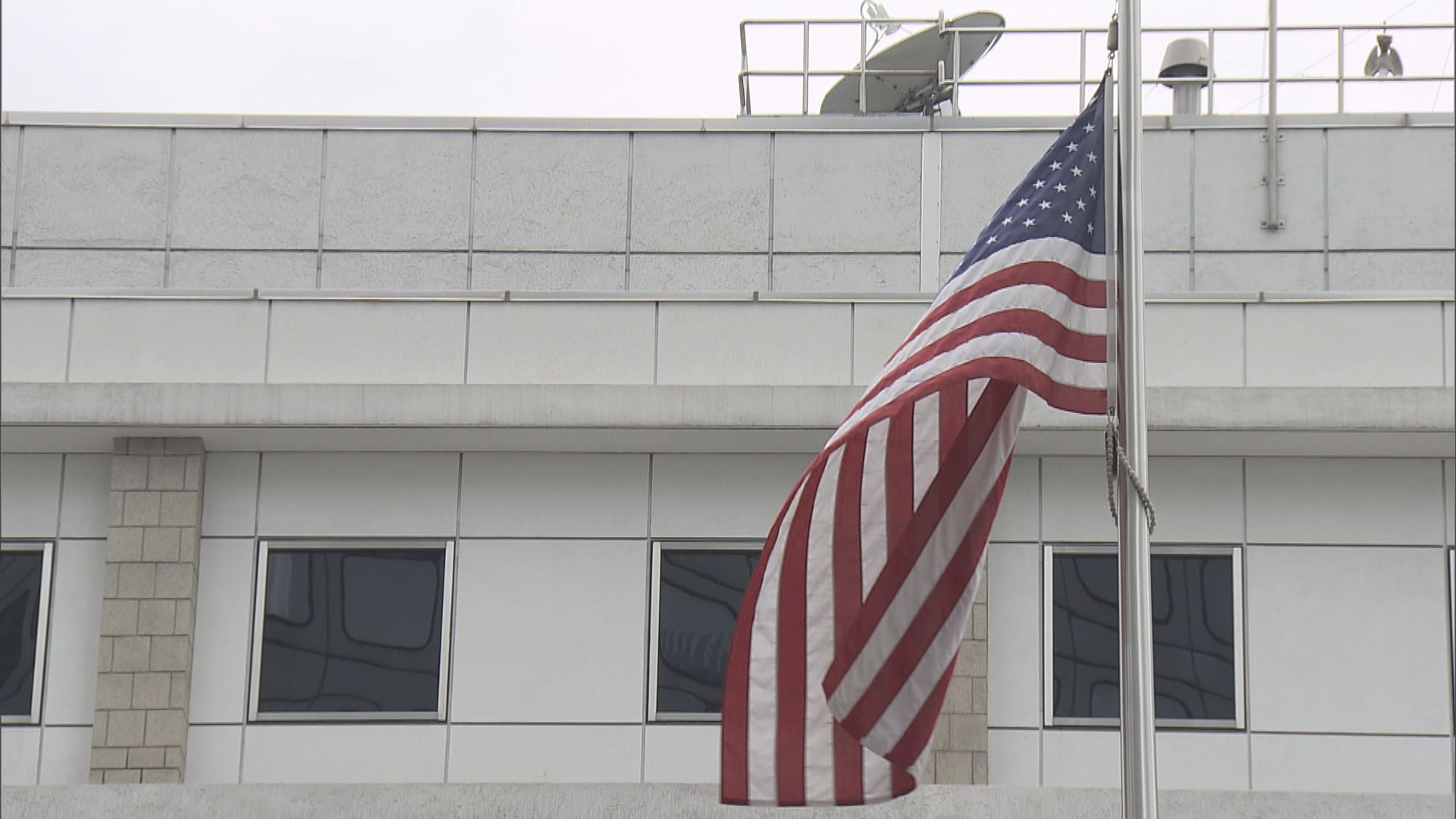 報道指美國下令即時暫停安排外國學生簽證面試