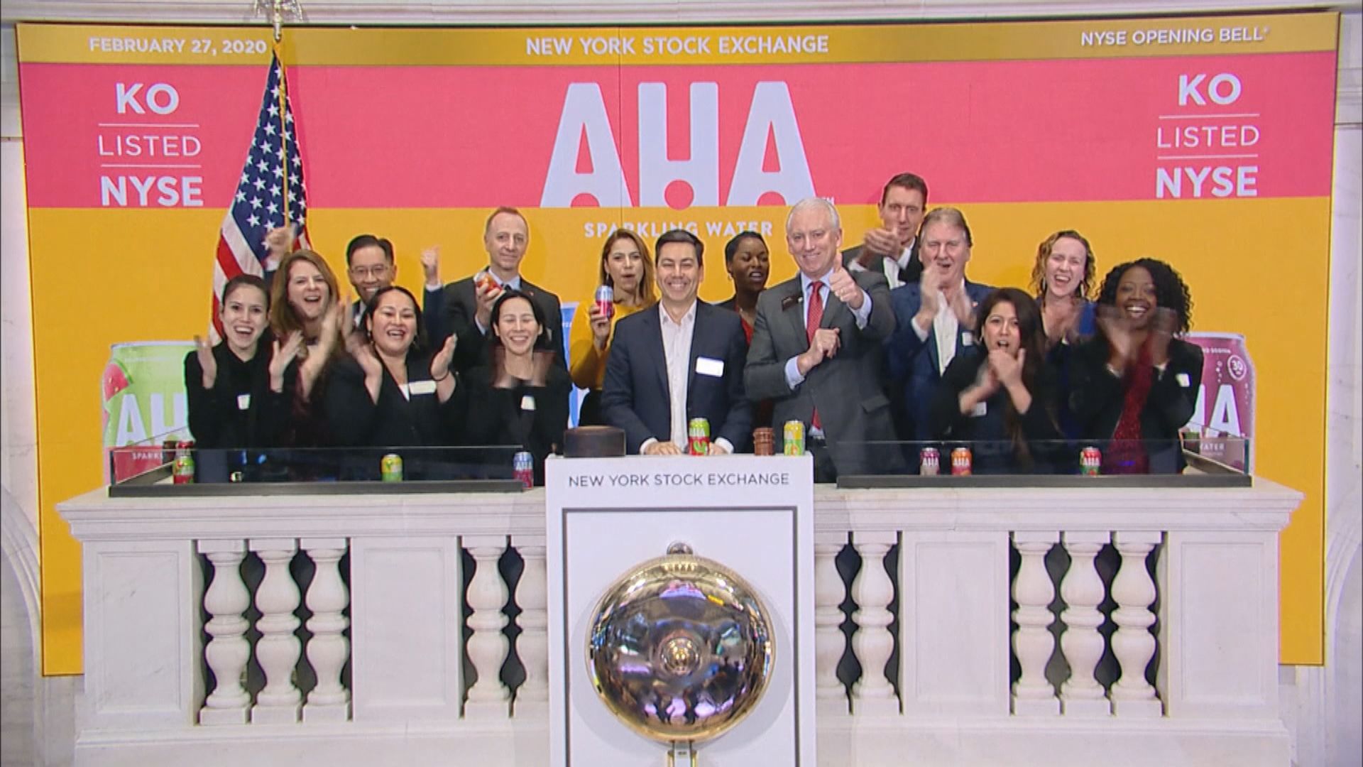 美股跌逾4%　道指及標指錄得歷來最大點數跌幅