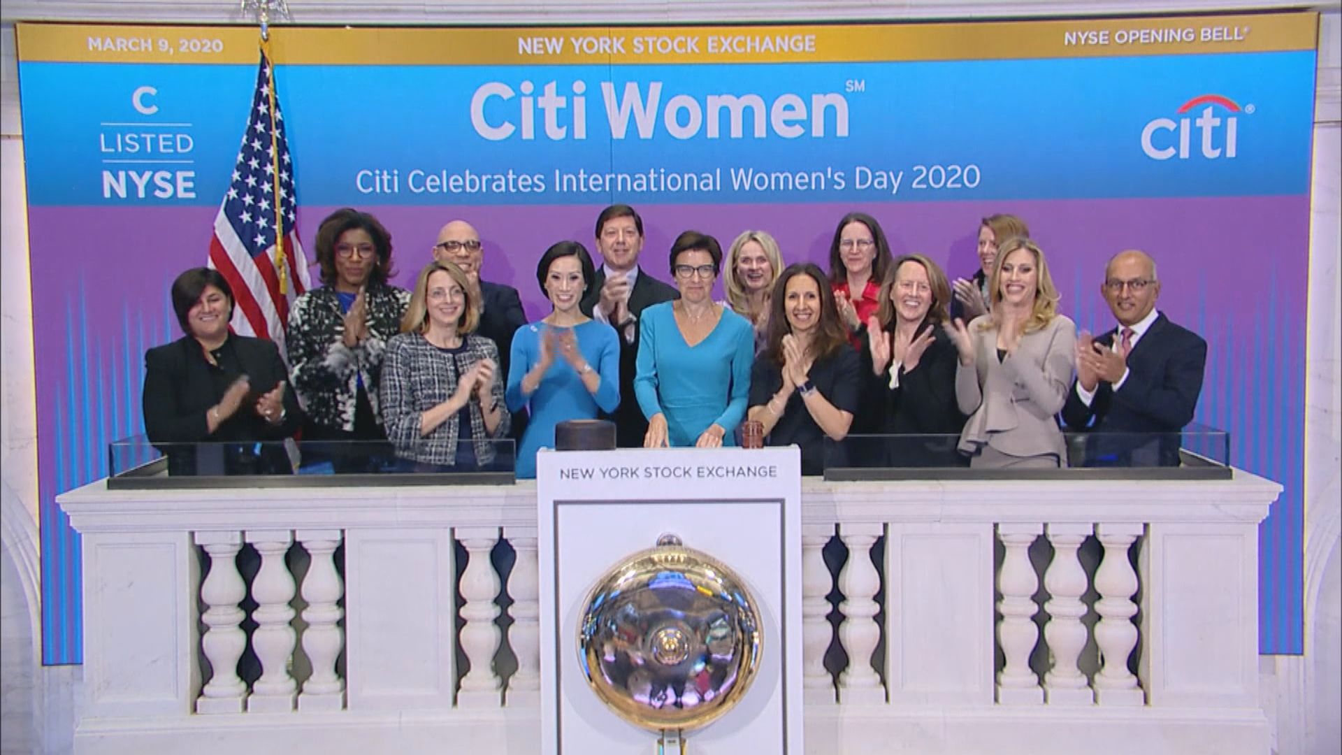 美股急跌逾7%道指暴瀉逾二千點　三大指數一度跌停板