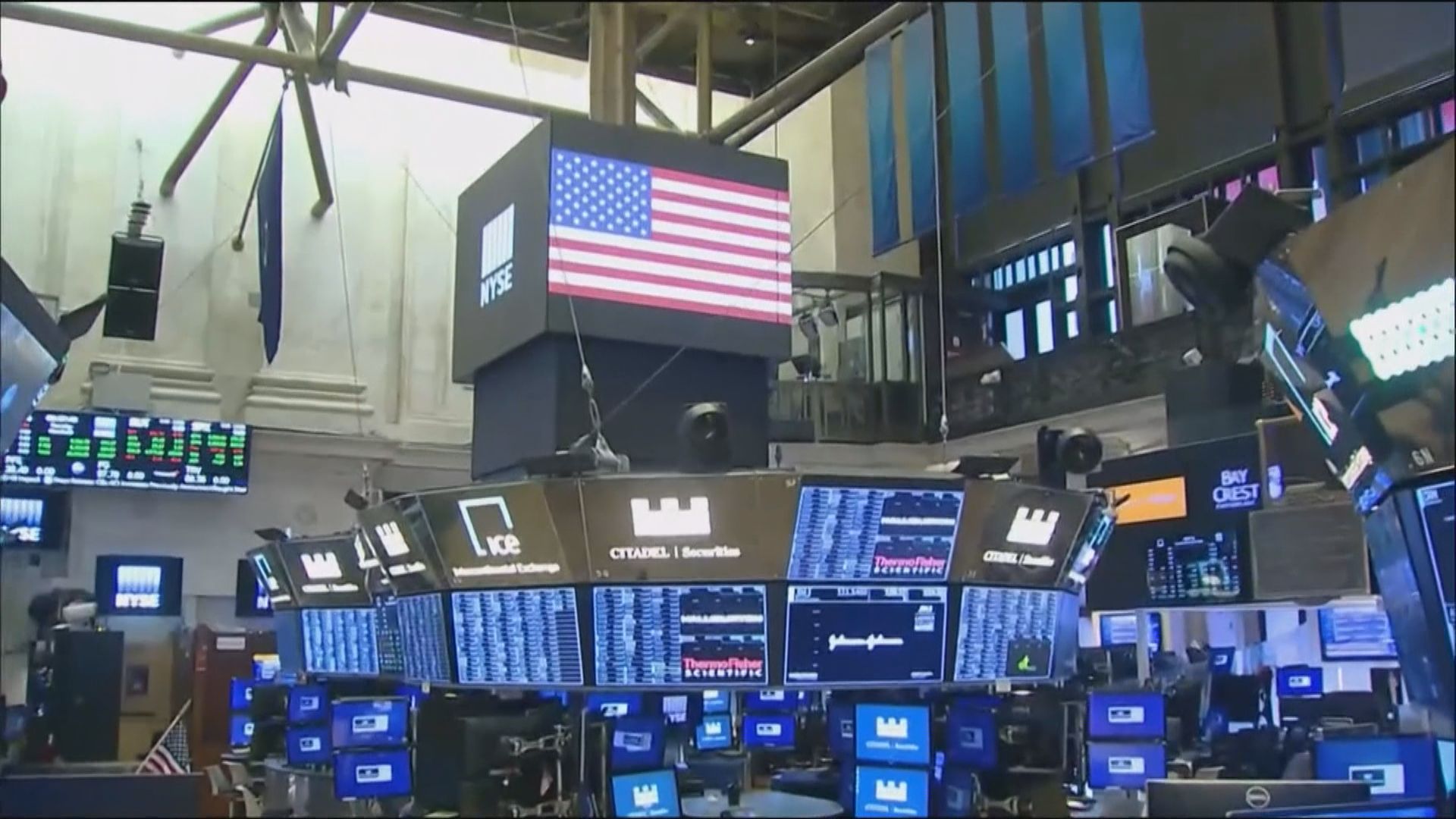 美股跌逾1% 　憂死線前新刺激方案未能達成協議