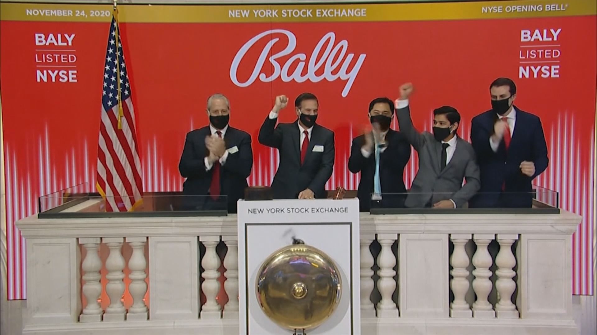 美股升逾1%　道指歷來首度突破3萬點關口