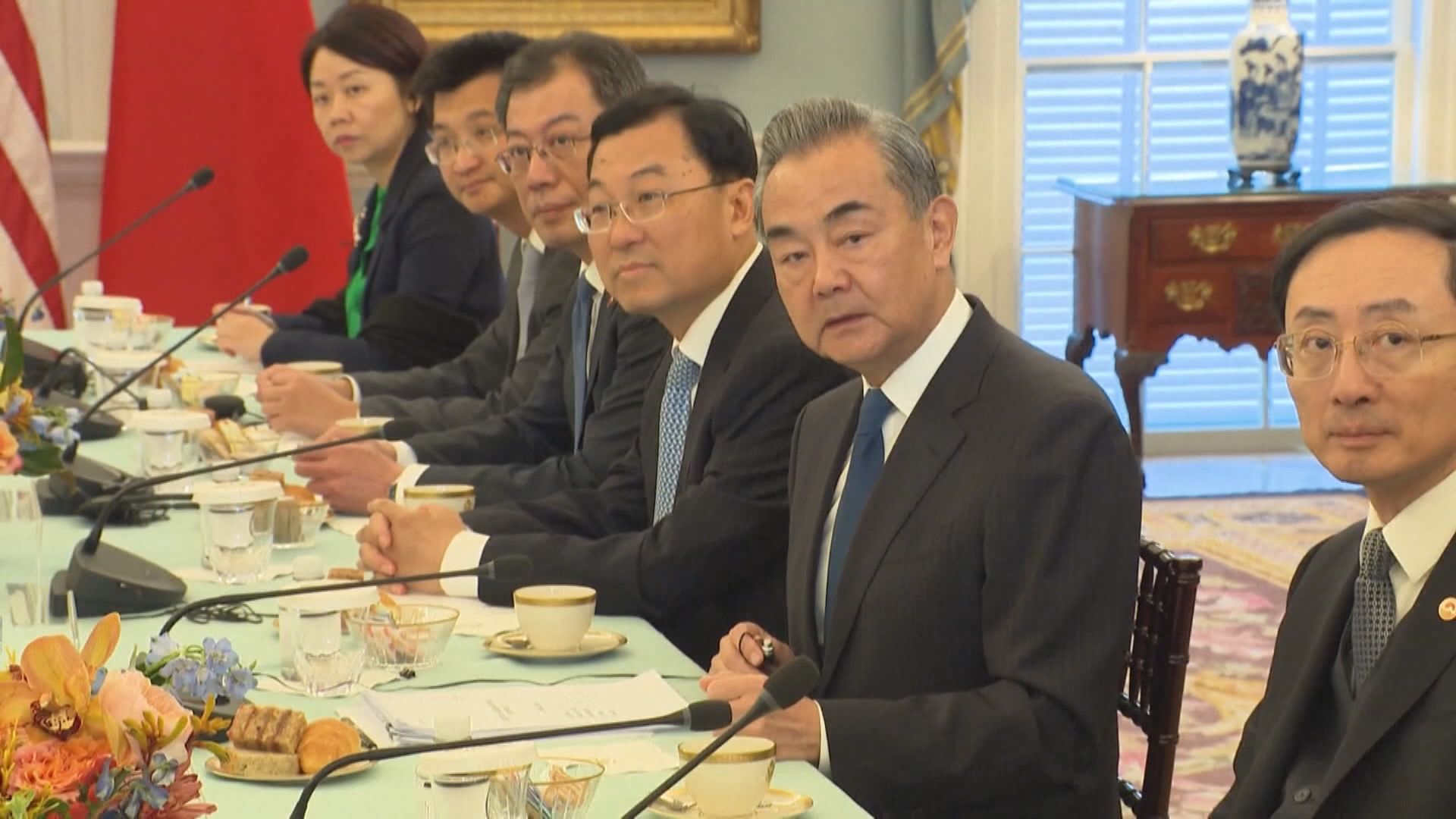 王毅：中美發出了穩定和改善關係的積極信號 兩國有必要保持對話