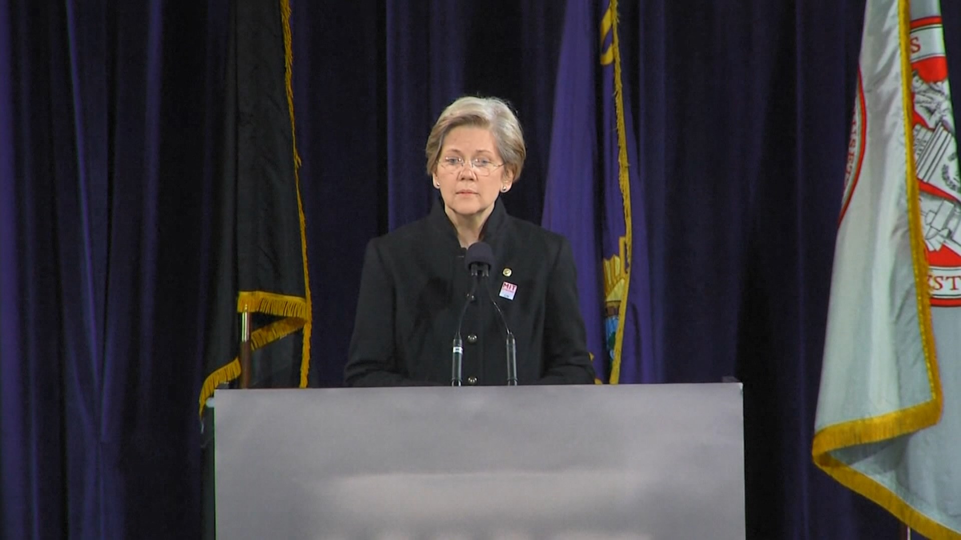 沃倫宣布退出民主黨總統初選