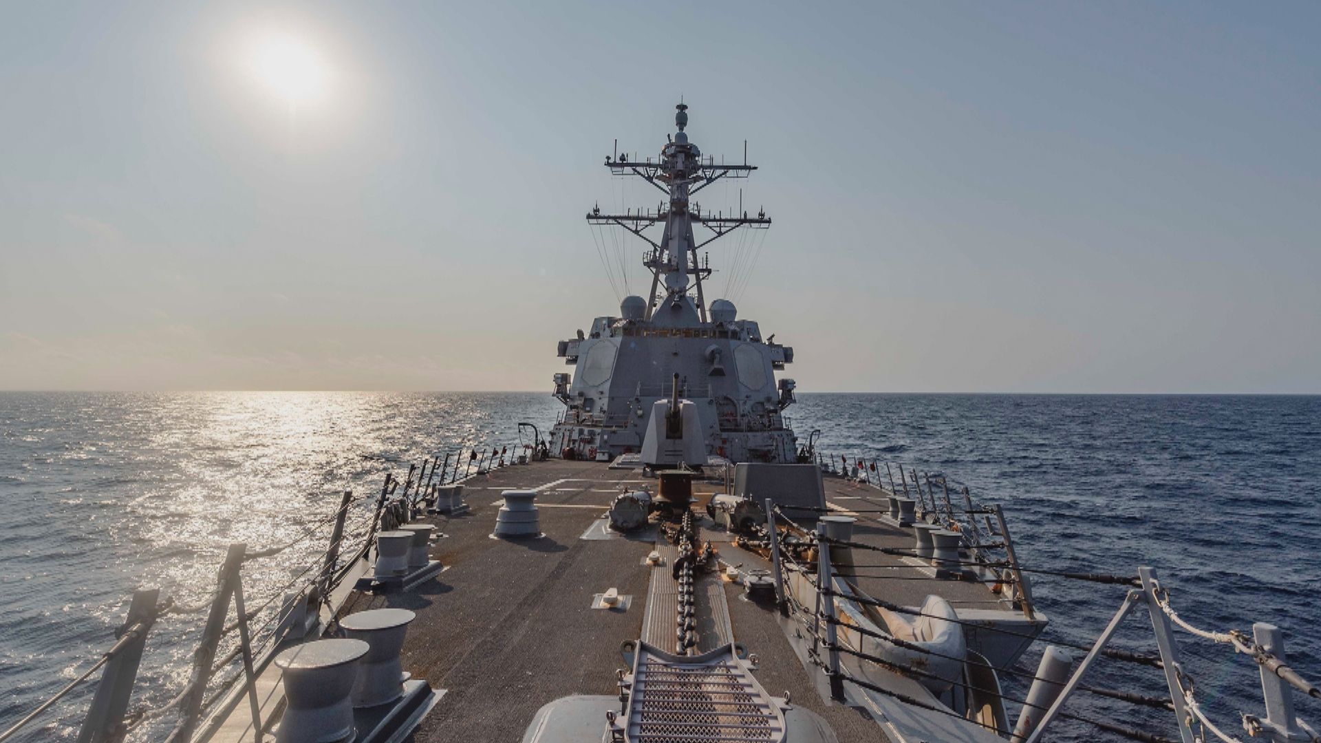 中方指美軍驅逐艦駛入西沙群島