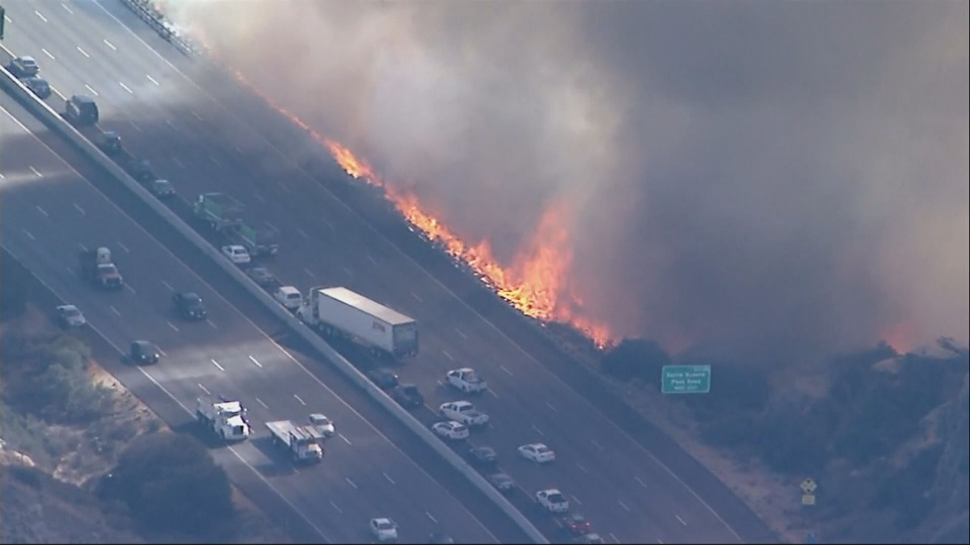 加州山火增至44死　南部再有新火頭