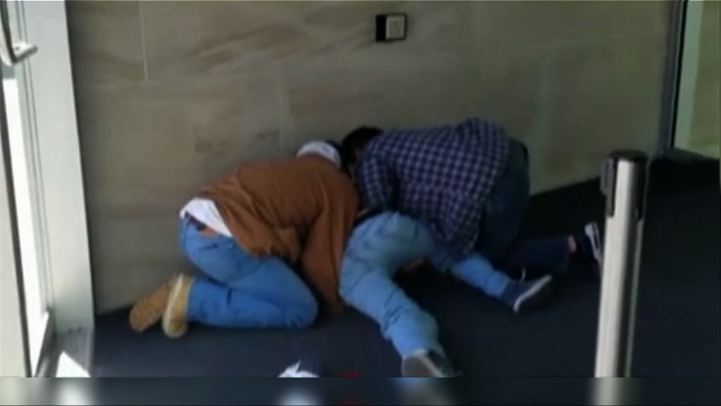 美移民部門法庭內拘非法移民惹爭議