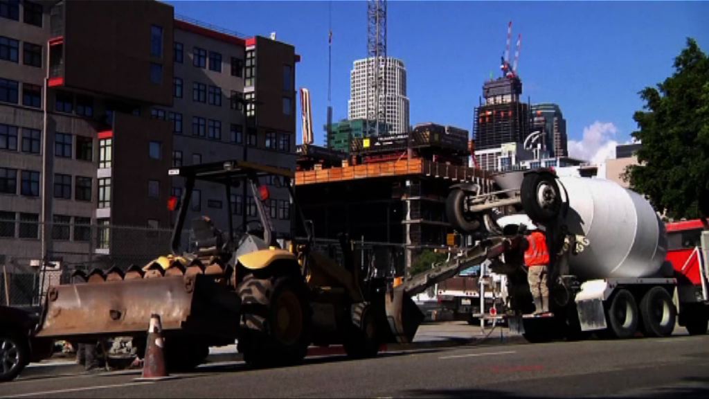 白宮預算案倡增1.5萬億基建開支