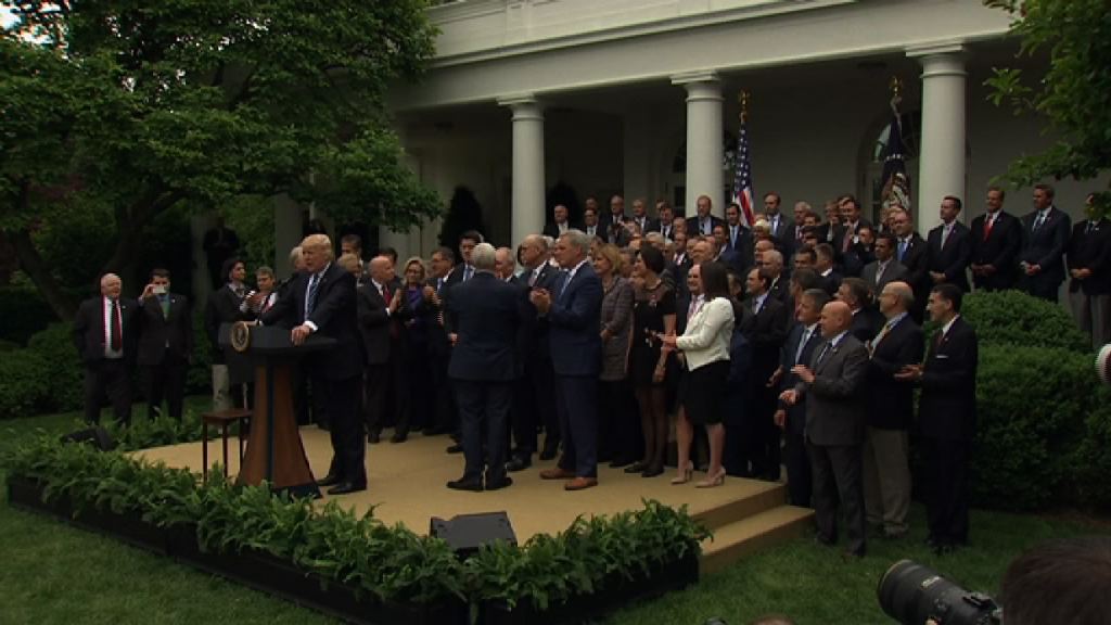 通過不完美醫改方案　為證特朗普管治能力