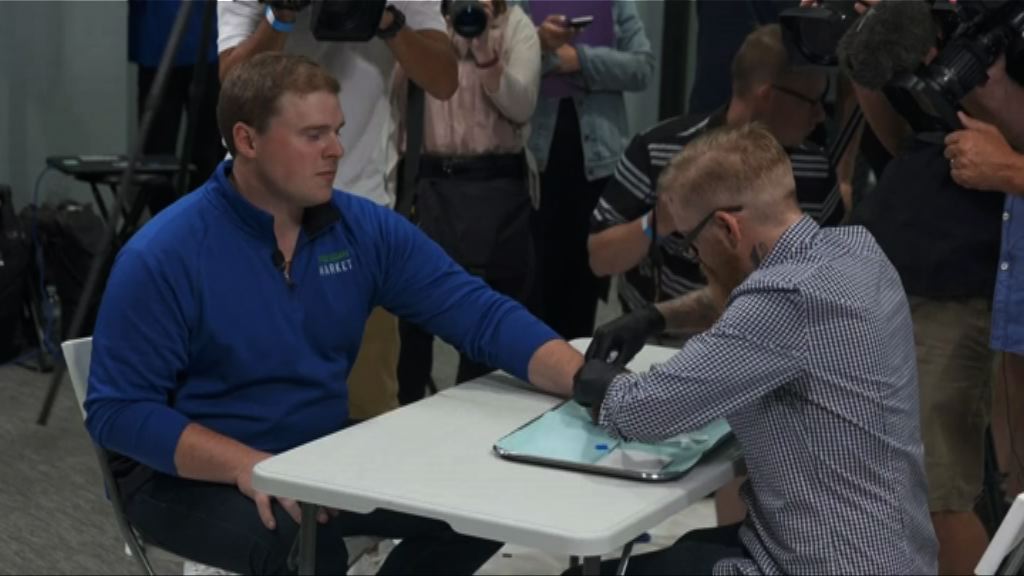 美國科技公司為員工植入微晶片