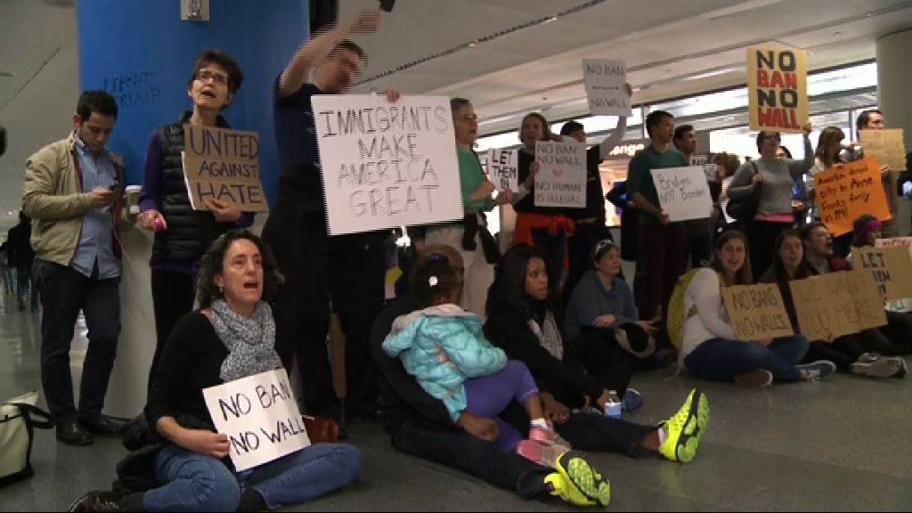 特朗普急需中國送禮挽回民望