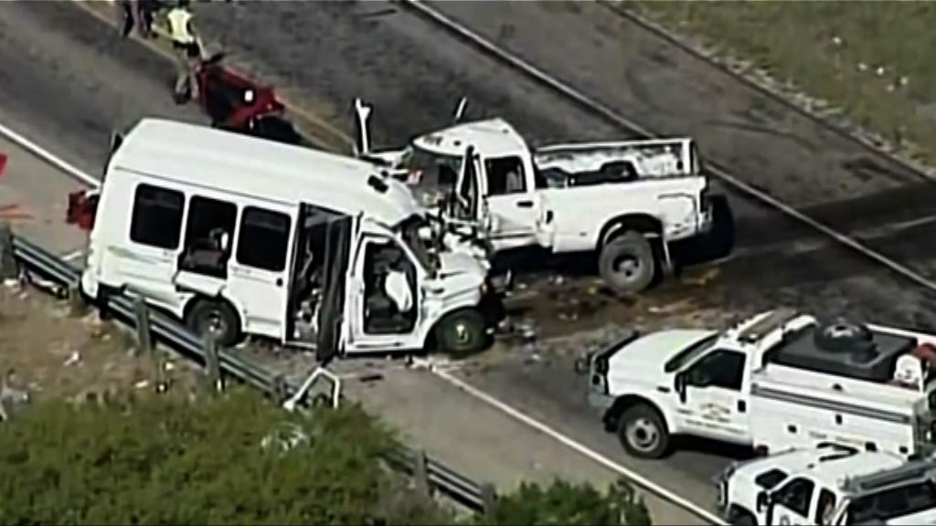 美國得州兩車相撞12死3傷