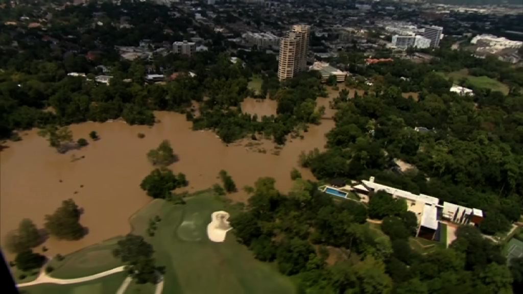 得州休斯敦多地洪水料周六退卻