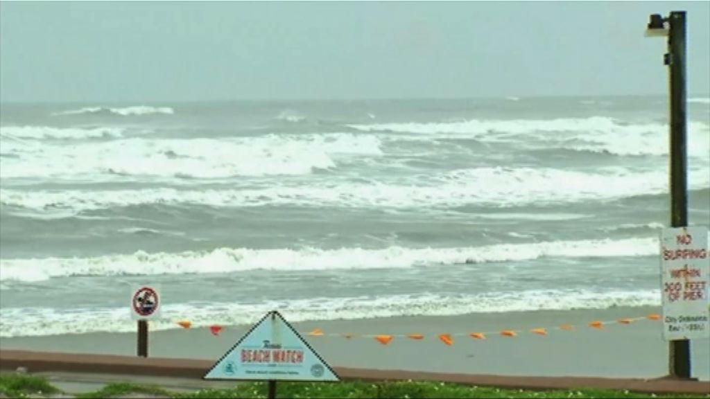 颶風哈維逼近得州　民眾加緊防風