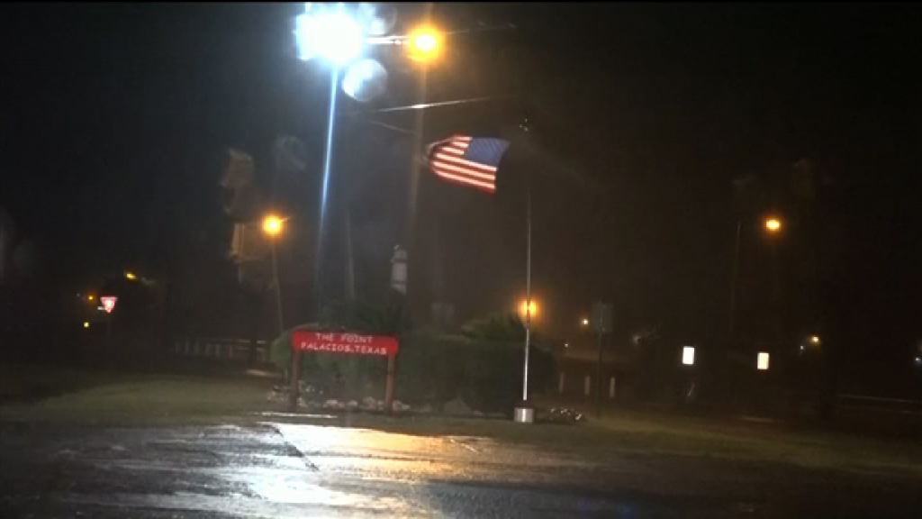 颶風哈維登陸美國得州　多處建築物嚴重損毀