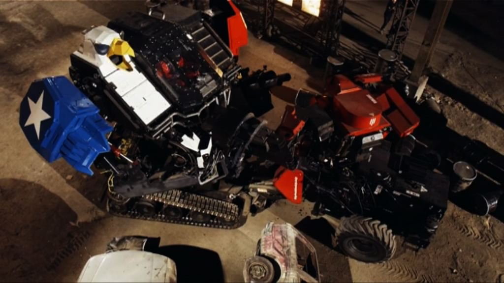 美日上演重型機械人大戰