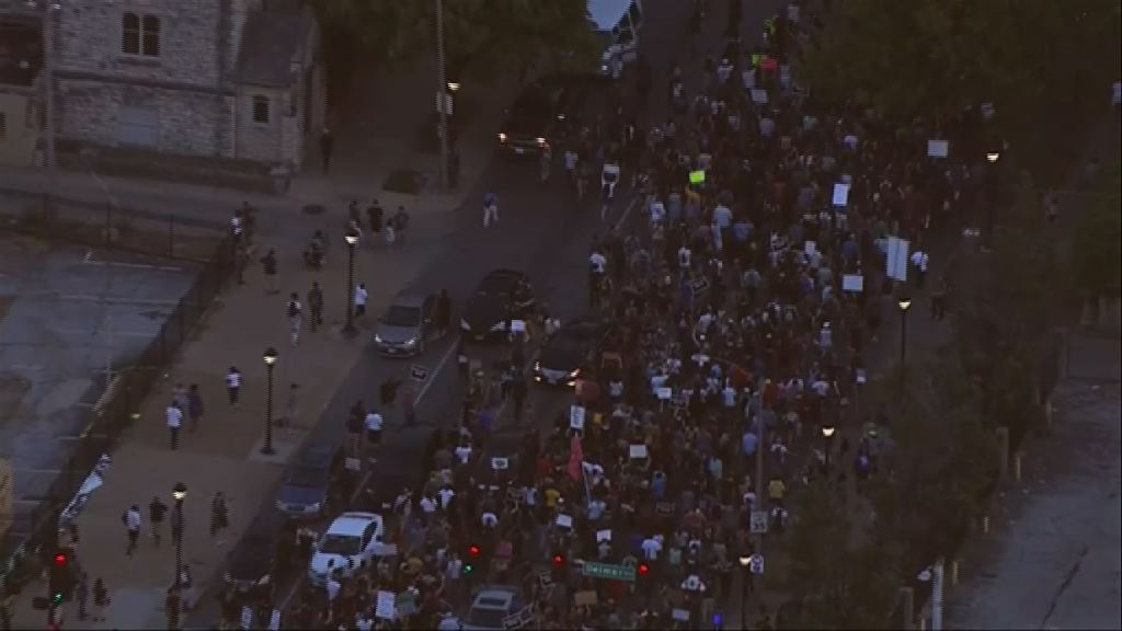 美國聖路易斯示威發生輕微衝突