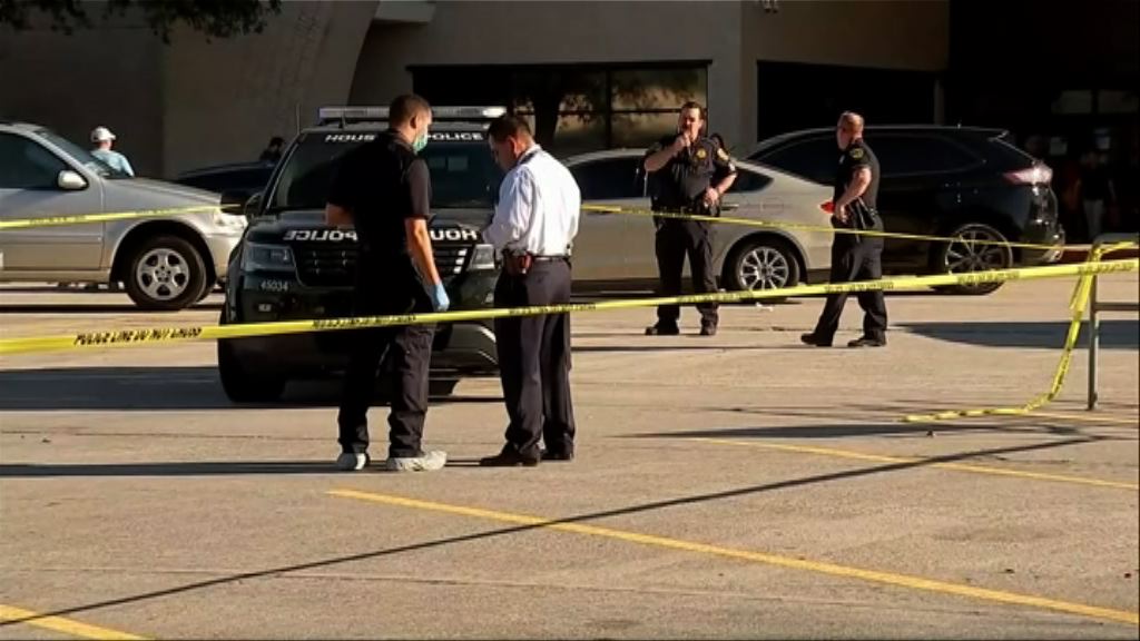 美國美休斯頓購物商場打鬥兩人傷