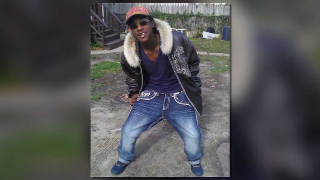 密爾沃基警槍殺黑人　疑犯曾持槍指向警員