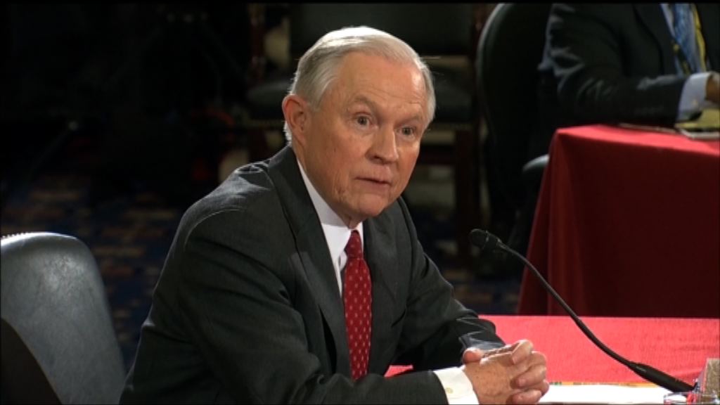 民主黨質疑司法部長人選塞申斯只聽從特朗普