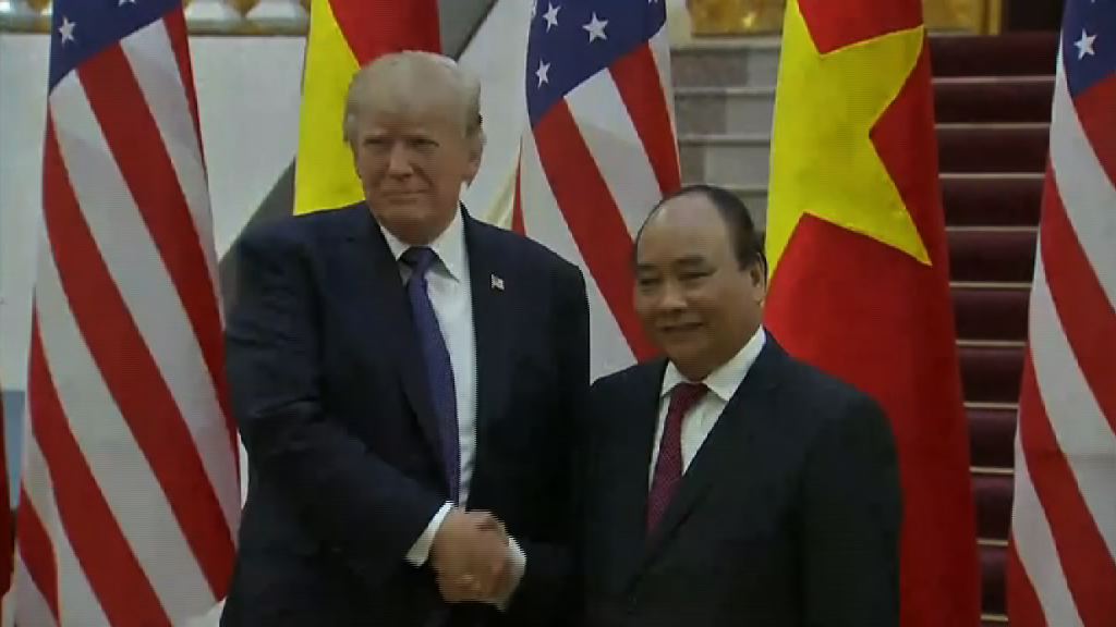 特朗普訪越隨行人員涉行為不檢