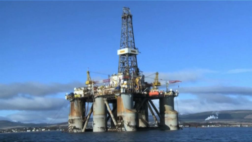 油價結束2天跌勢　顯著反彈3%