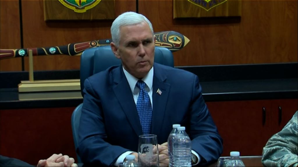 彭斯帶同「特別嘉賓」抗衡北韓宣傳伎倆