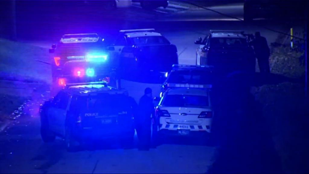 美警員遭埋伏一死一傷槍手自殺亡