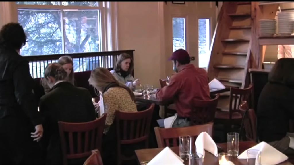 桑德斯用餐被逐　餐廳東主：信念必須堅守