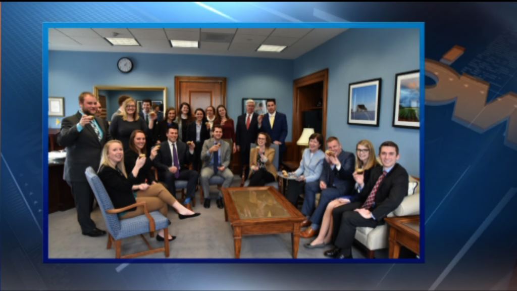 美國跨黨派小組商議化解停擺僵局